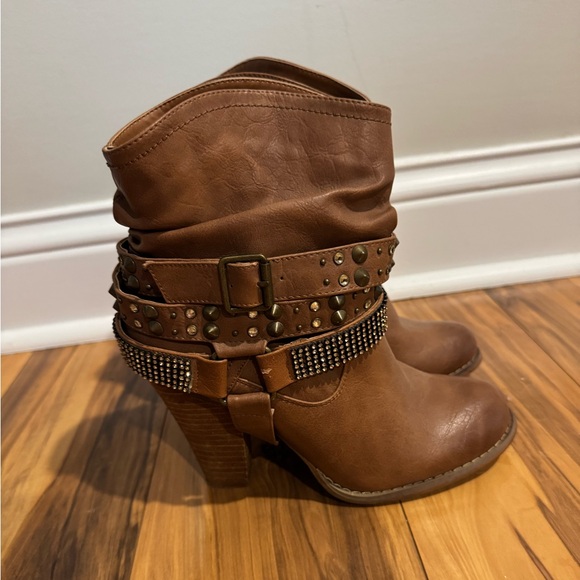 Not Rated Shoes - Brown Booties
